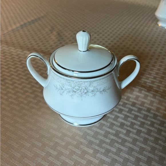 China set of 8 - Picture 7 of 11